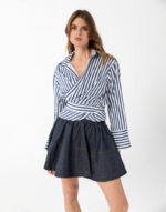 Mavi Çizgili Gömlek